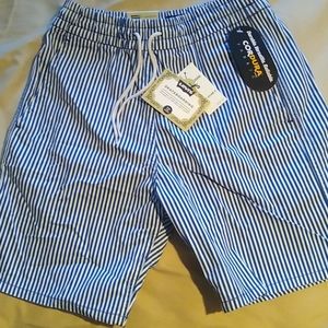 Levi's skateboarding shorts
